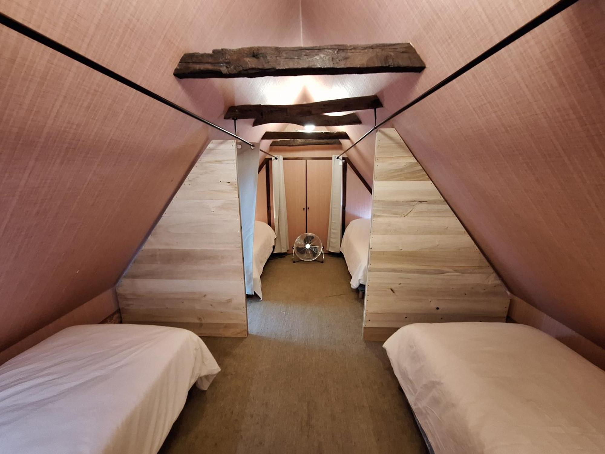 Albergue La Ferme Du Soleillal - Adult Only Campagne  Exterior foto
